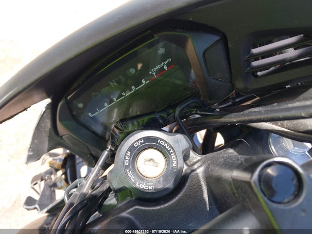 JH2RC6902GK200159 Honda CTX700