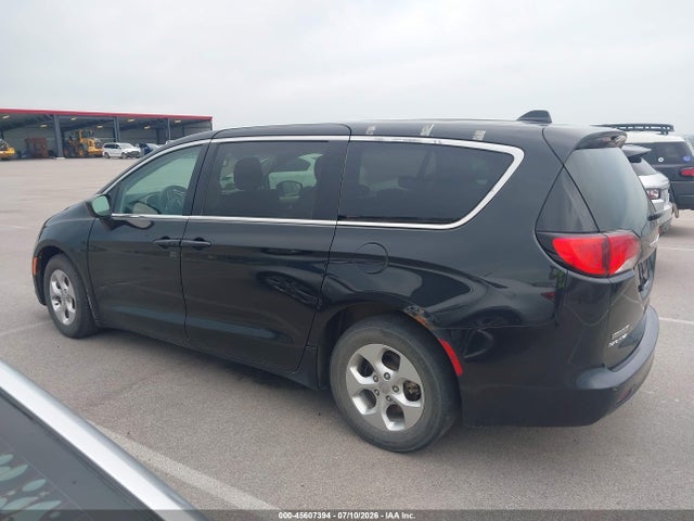 45607394 :رقم المزاد ، 2C4RC1CG1HR522005 vin ، 2017 Chrysler Pacifica Lx مزاد بيع