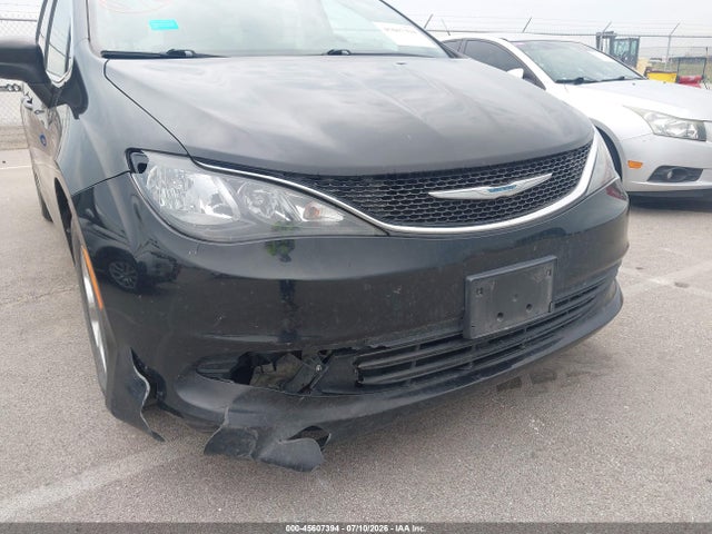 45607394 :رقم المزاد ، 2C4RC1CG1HR522005 vin ، 2017 Chrysler Pacifica Lx مزاد بيع