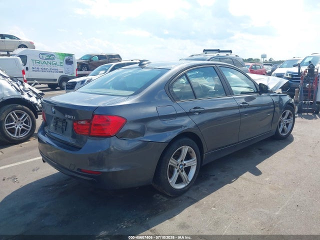 45607406 :رقم المزاد ، WBA3C3G53ENS69933 vin ، 2014 Bmw 320i Xdrive مزاد بيع