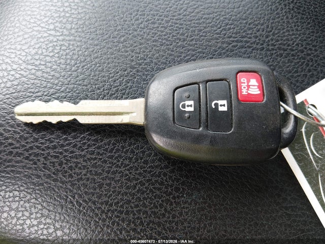 Toyota RAV4 LE 2017 2T3ZFREV8HW328160 Image 11