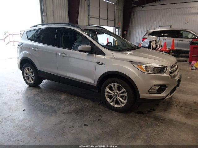 45607514 :رقم المزاد ، 1FMCU9GD6JUD08892 vin ، 2018 Ford Escape Se مزاد بيع