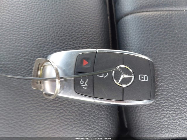 Продаж на аукціоні авто 2022 Mercedes-benz Glb 250 4matic, vin: W1N4M4HB7NW247290, номер лоту: 45607520