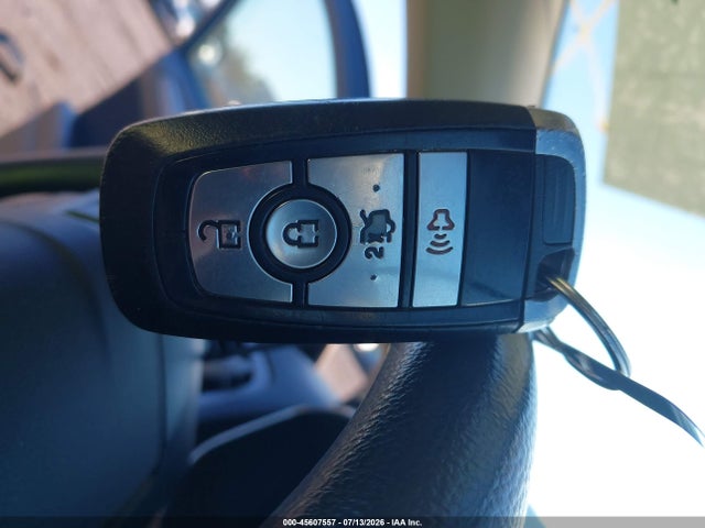 3FA6P0HD0KR238596 Ford FUSION SE