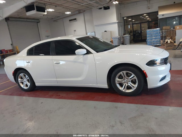 2C3CDXBG3LH188425 Dodge Charger Sxt Rwd