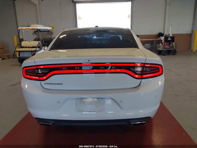 2C3CDXBG3LH188425 Dodge Charger Sxt Rwd