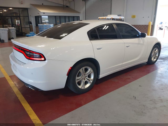 2C3CDXBG3LH188425 Dodge Charger Sxt Rwd