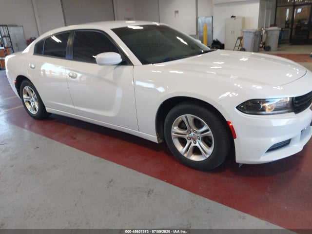 2C3CDXBG3LH188425 Dodge Charger Sxt Rwd