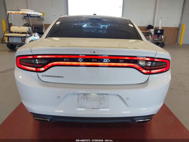 2C3CDXBG3LH188425 Dodge Charger Sxt Rwd