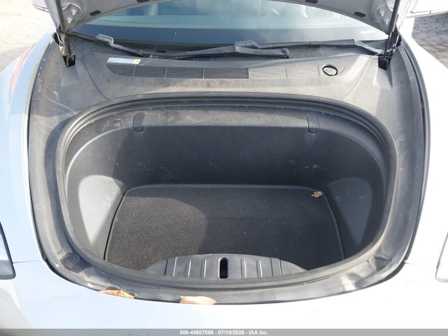 Tesla Model 3 Long Range/mid Range 2018 5YJ3E1EAXJF044015 Image 10