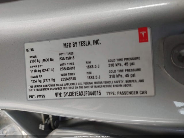 Tesla Model 3 Long Range/mid Range 2018 5YJ3E1EAXJF044015 Image 9
