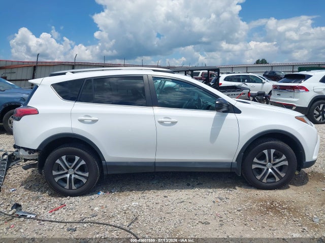2018 Toyota Rav4 Le მანქანა იყიდება აუქციონზე, vin: 2T3ZFREV4JW447913, აუქციონის ნომერი: 45607599
