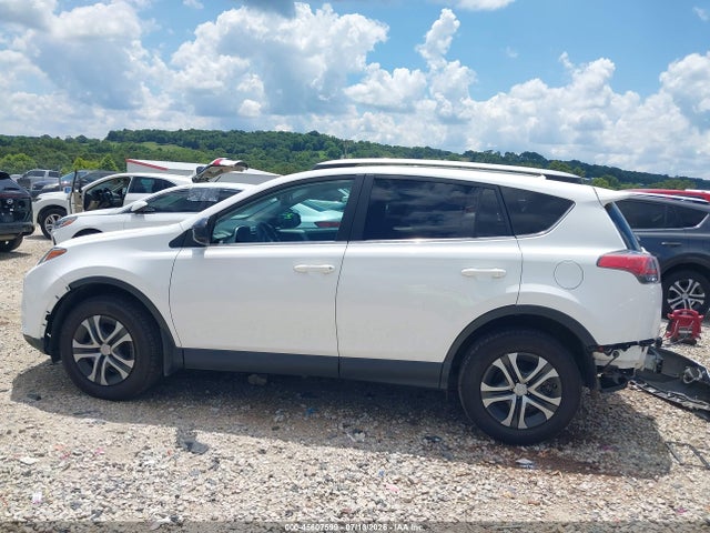 2018 Toyota Rav4 Le მანქანა იყიდება აუქციონზე, vin: 2T3ZFREV4JW447913, აუქციონის ნომერი: 45607599