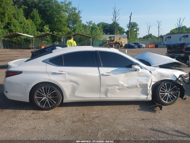 Продажа на аукционе авто 2022 Lexus Es 350, vin: 58ADZ1B15NU125678, номер лота: 45607612