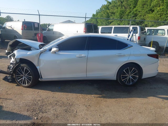 Продажа на аукционе авто 2022 Lexus Es 350, vin: 58ADZ1B15NU125678, номер лота: 45607612