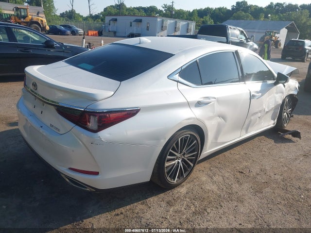 Продажа на аукционе авто 2022 Lexus Es 350, vin: 58ADZ1B15NU125678, номер лота: 45607612