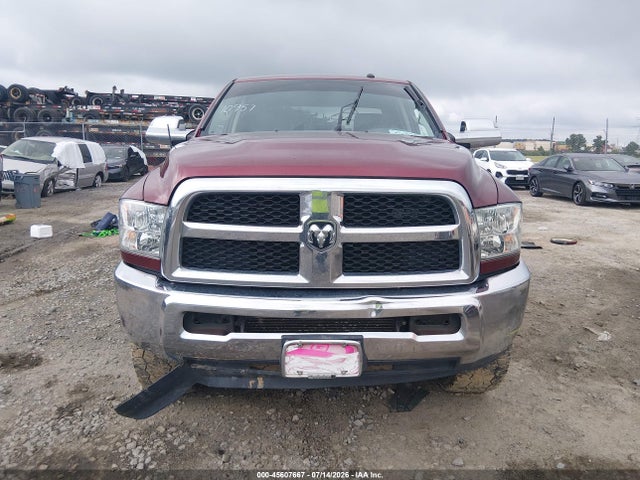 45607667 :رقم المزاد ، 3C6UR5CL4JG160607 vin ، 2018 Ram 2500 Tradesman  4x4 6'4 Box مزاد بيع