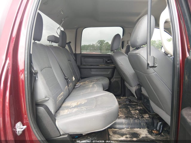 45607667 :رقم المزاد ، 3C6UR5CL4JG160607 vin ، 2018 Ram 2500 Tradesman  4x4 6'4 Box مزاد بيع