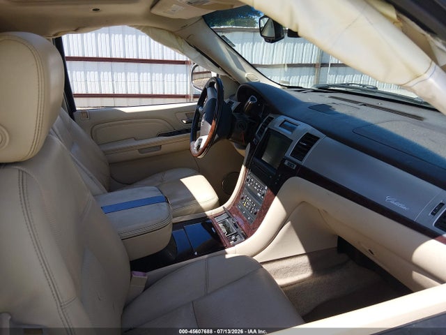 45607688 :رقم المزاد ، 1GYFK63848R174745 vin ، 2008 Cadillac Escalade مزاد بيع