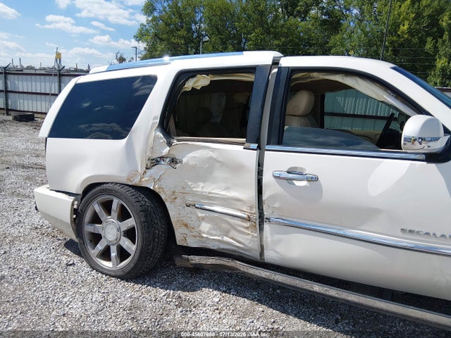 45607688 :رقم المزاد ، 1GYFK63848R174745 vin ، 2008 Cadillac Escalade مزاد بيع