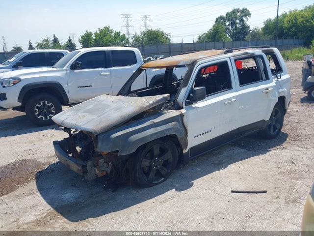 1C4NJPBA1FD398399 Jeep Patriot Altitude Edition
