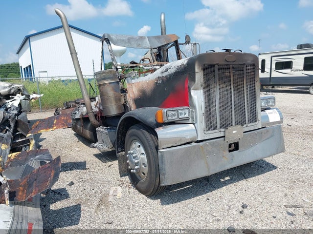 45607752 :رقم المزاد ، 1XP5DB9X3YD526440 vin ، 2000 Peterbilt 379 مزاد بيع