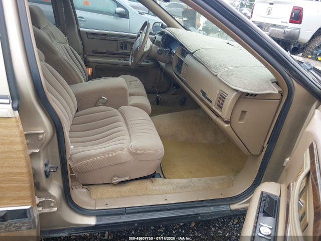45607759 :رقم المزاد ، 1G4BR82P2TR416134 vin ، 1996 Buick Roadmaster Limited مزاد بيع