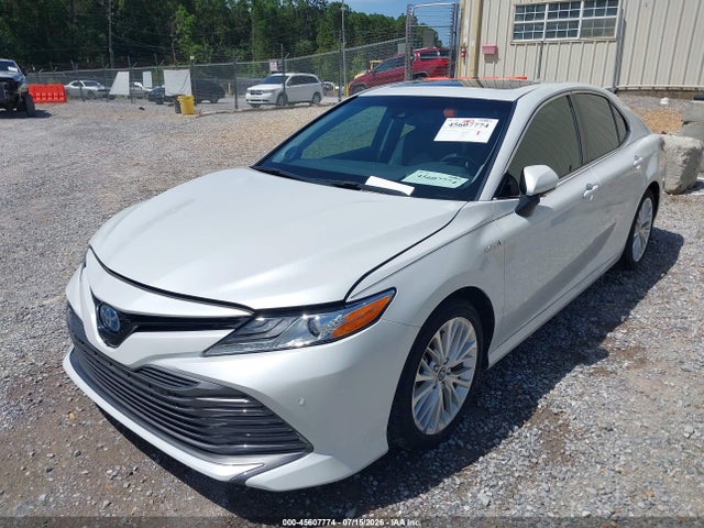 2018 Toyota Camry Hybrid Xle მანქანა იყიდება აუქციონზე, vin: 4T1B21HK9JU001829, აუქციონის ნომერი: 45607774