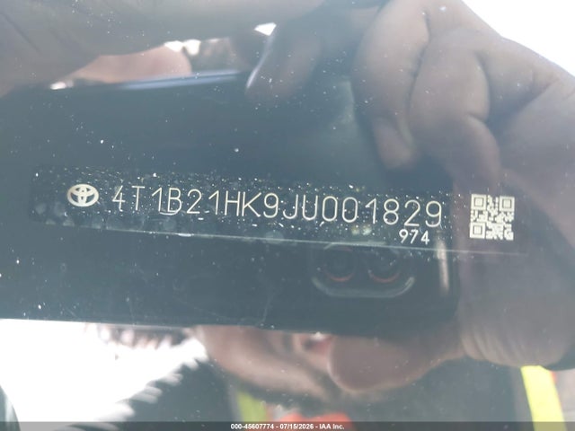 2018 Toyota Camry Hybrid Xle მანქანა იყიდება აუქციონზე, vin: 4T1B21HK9JU001829, აუქციონის ნომერი: 45607774