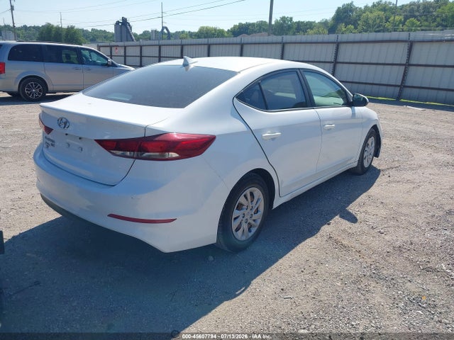 45607794 :رقم المزاد ، 5NPD74LF8HH200417 vin ، 2017 Hyundai Elantra Se مزاد بيع