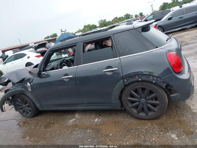 Продаж на аукціоні авто 2015 Mini Hardtop Cooper S, vin: WMWXU3C52F2B55755, номер лоту: 45607806