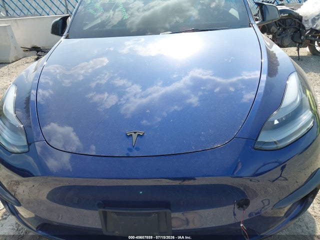 Продажа на аукционе авто 2023 Tesla Model Y Performance Dual Motor All-wheel Drive, vin: 7SAYGDEF7PF667178, номер лота: 45607859