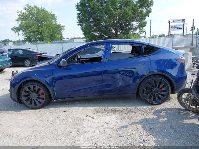 Продажа на аукционе авто 2023 Tesla Model Y Performance Dual Motor All-wheel Drive, vin: 7SAYGDEF7PF667178, номер лота: 45607859