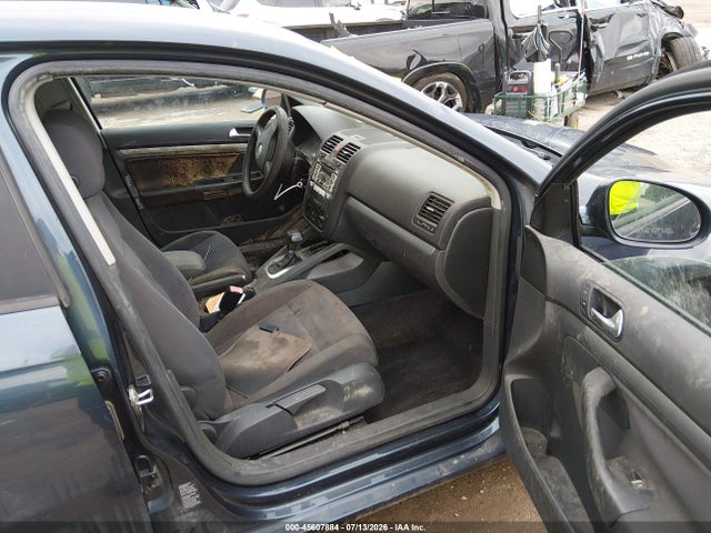 2006 Volkswagen Jetta Value Edition მანქანა იყიდება აუქციონზე, vin: 3VWPF71K36M803037, აუქციონის ნომერი: 45607884