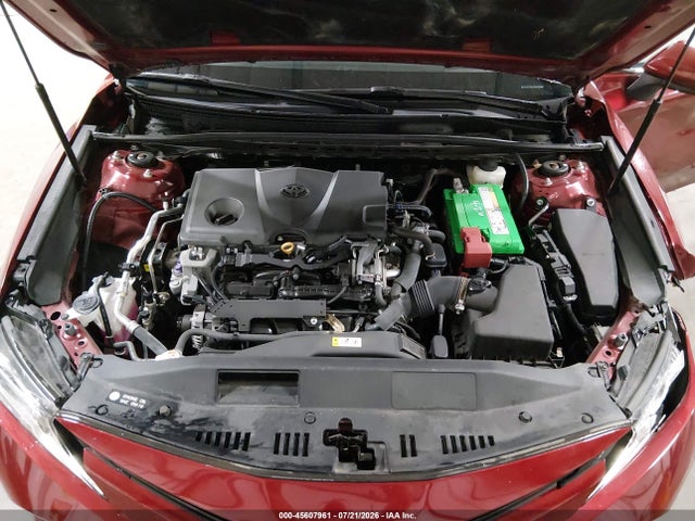 45607961 :رقم المزاد ، 4T1B11HKXJU662630 vin ، 2018 Toyota Camry Le مزاد بيع