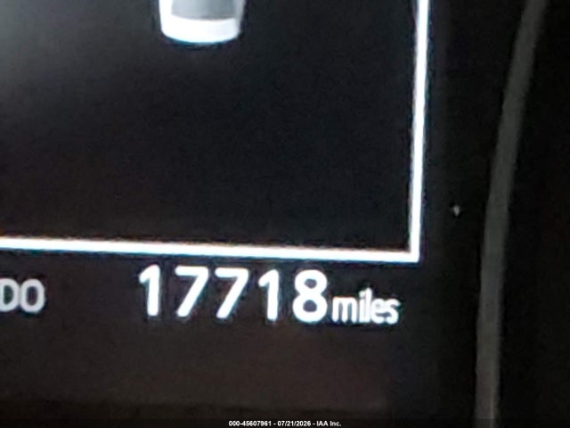 45607961 :رقم المزاد ، 4T1B11HKXJU662630 vin ، 2018 Toyota Camry Le مزاد بيع