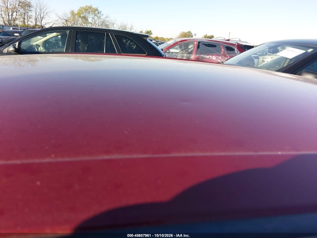 45607961 :رقم المزاد ، 4T1B11HKXJU662630 vin ، 2018 Toyota Camry Le مزاد بيع