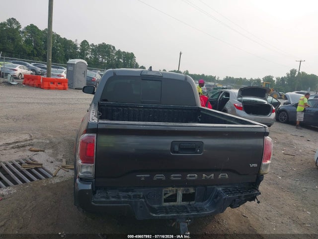 Продажа на аукционе авто 2017 Toyota Tacoma Trd Sport, vin: 3TMAZ5CN3HM035400, номер лота: 45607992