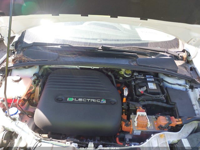 Ford FOCUS ELECTRIC 2018 1FADP3R49JL296131 Image 10