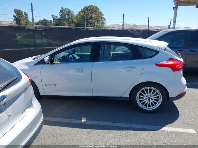 Ford FOCUS ELECTRIC 2018 1FADP3R49JL296131 Image 15