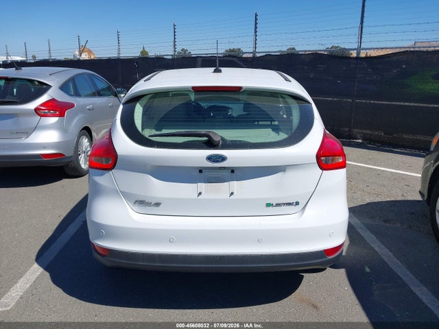 Ford FOCUS ELECTRIC 2018 1FADP3R49JL296131 Image 17