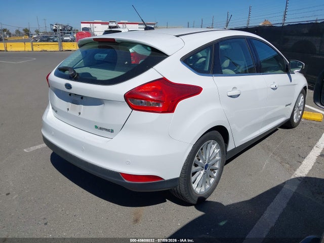 Ford FOCUS ELECTRIC 2018 1FADP3R49JL296131 Image 4