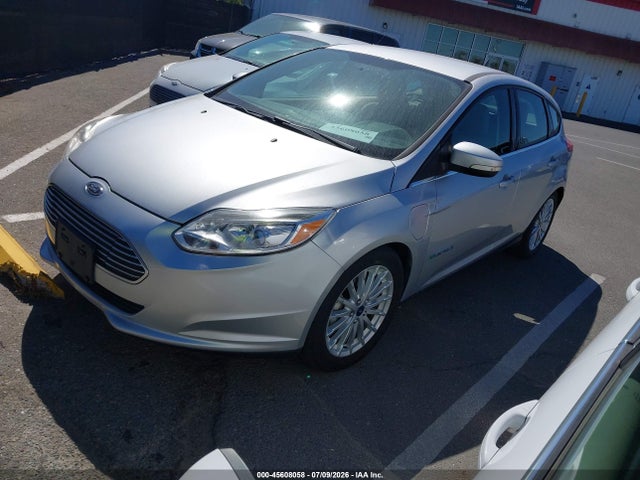 Ford FOCUS ELECTRIC 2018 1FADP3R43JL296142 Image 2