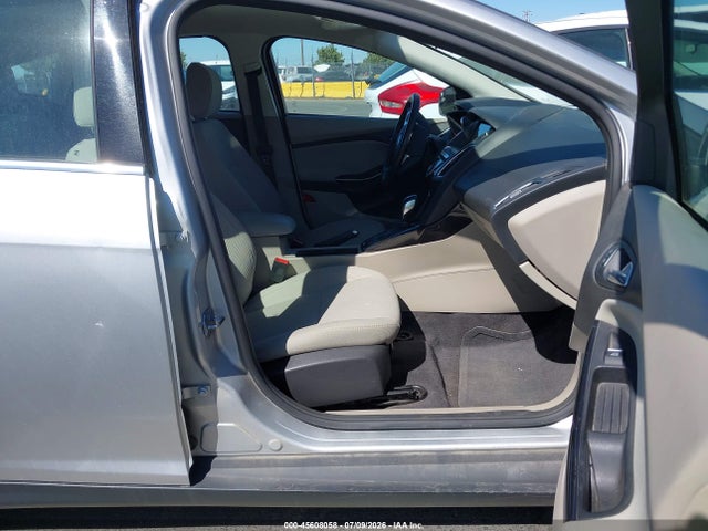 Ford FOCUS ELECTRIC 2018 1FADP3R43JL296142 Image 5