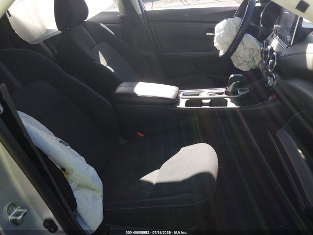 3N1AB8CV8NY272817 Nissan Sentra Sv Xtronic Cvt