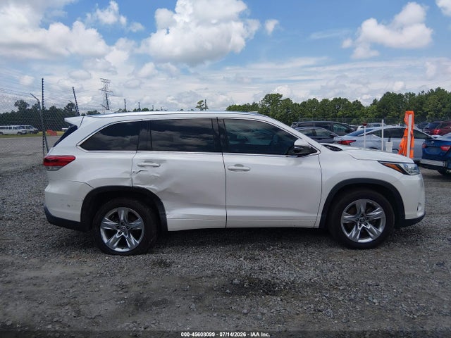 Toyota Highlander Limited 2017 5TDYZRFH2HS214796 Image 13