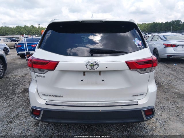 Toyota Highlander Limited 2017 5TDYZRFH2HS214796 Image 16