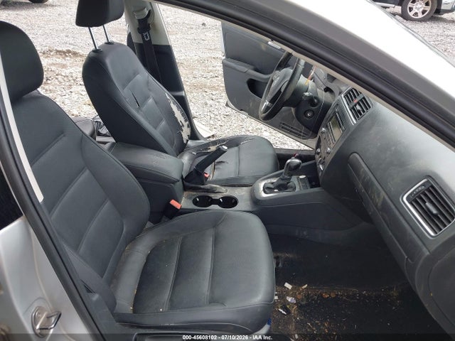 2011 Volkswagen Jetta 2.5l Se მანქანა იყიდება აუქციონზე, vin: 3VWDZ7AJ2BM315063, აუქციონის ნომერი: 45608102