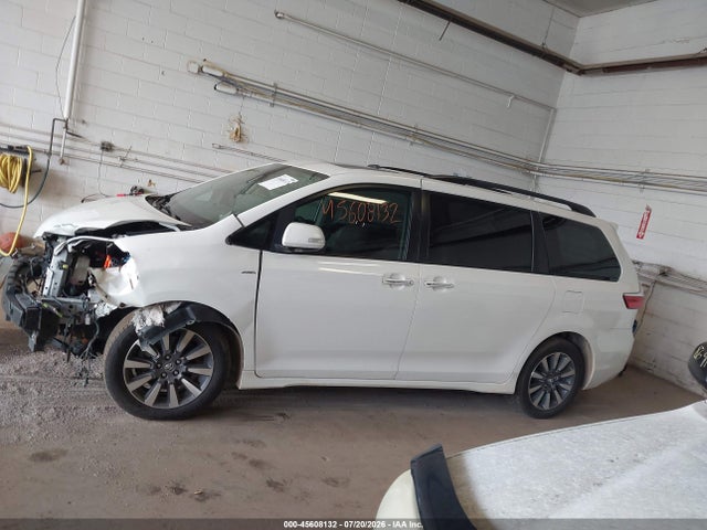Aukcja sprzedaży 2019 Toyota Sienna Limited 7 Passenger, vin: 5TDDZ3DCXKS220632, numer aukcji: 45608132