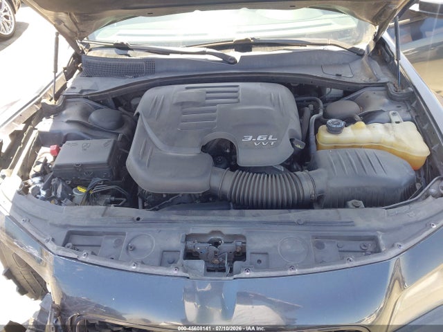 2C3CCABGXJH141048 Chrysler 300 300s